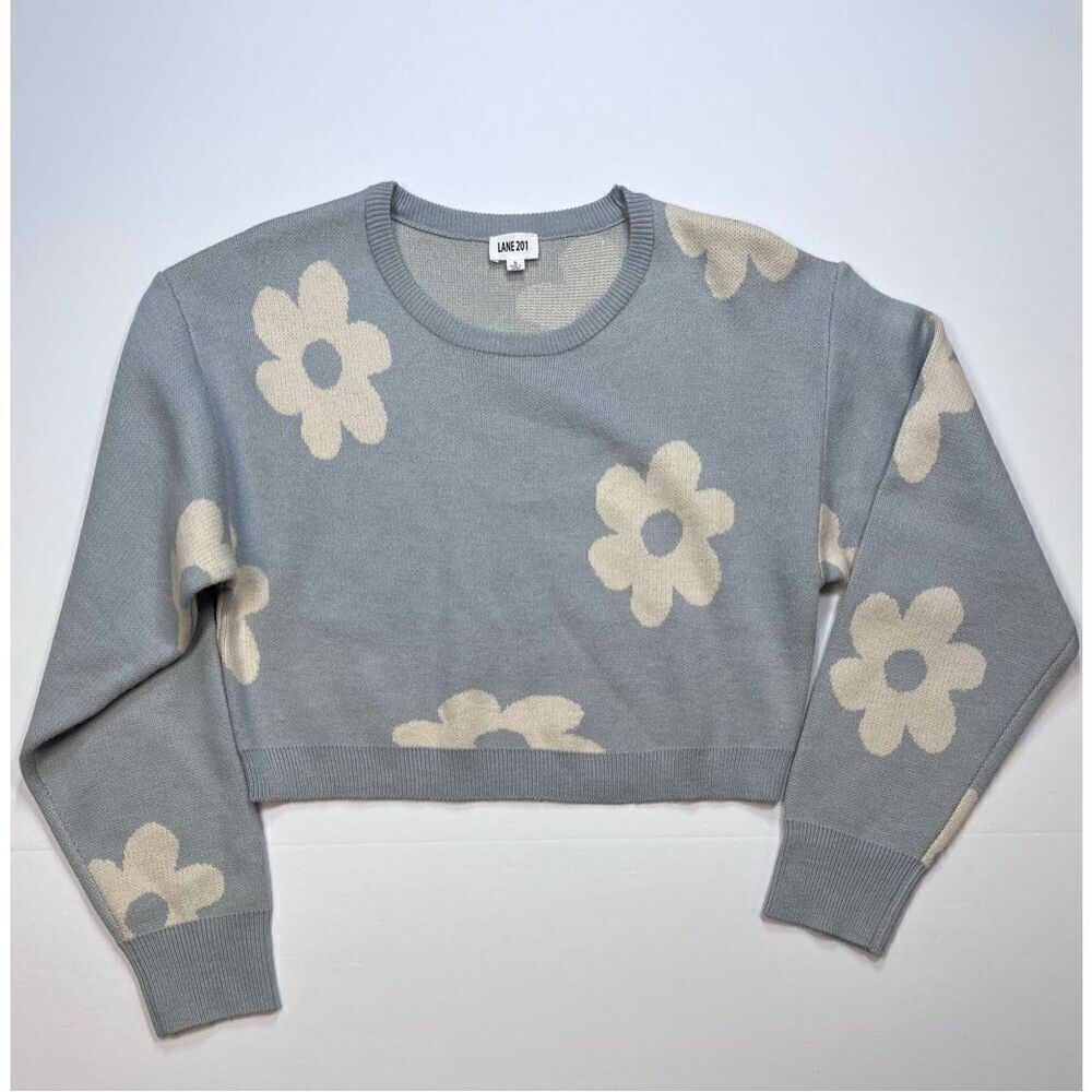 Lane 201 Indiana Family Boutique Blue White Floral Cropped Sweater Size Small